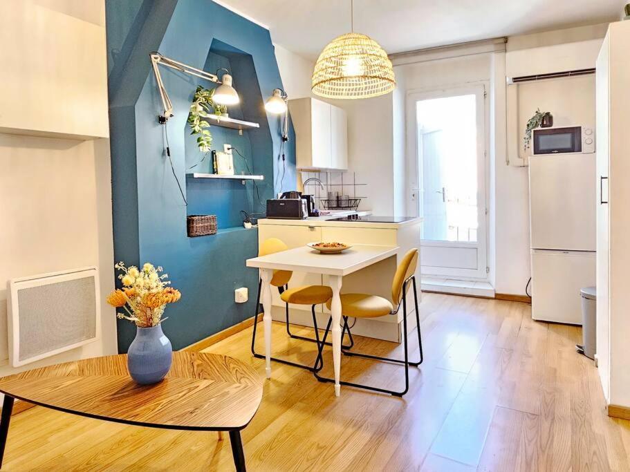 Apartment Air-conditioned With 2 Balconies Marseilles